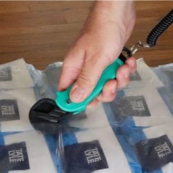 Lanyard User Cutting Packaging